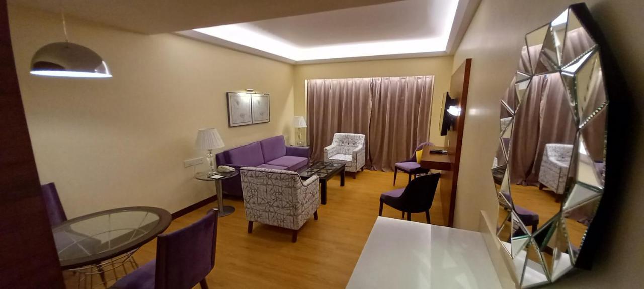 Manjeera Sarovar Premiere Hotell Rājahmundry Eksteriør bilde