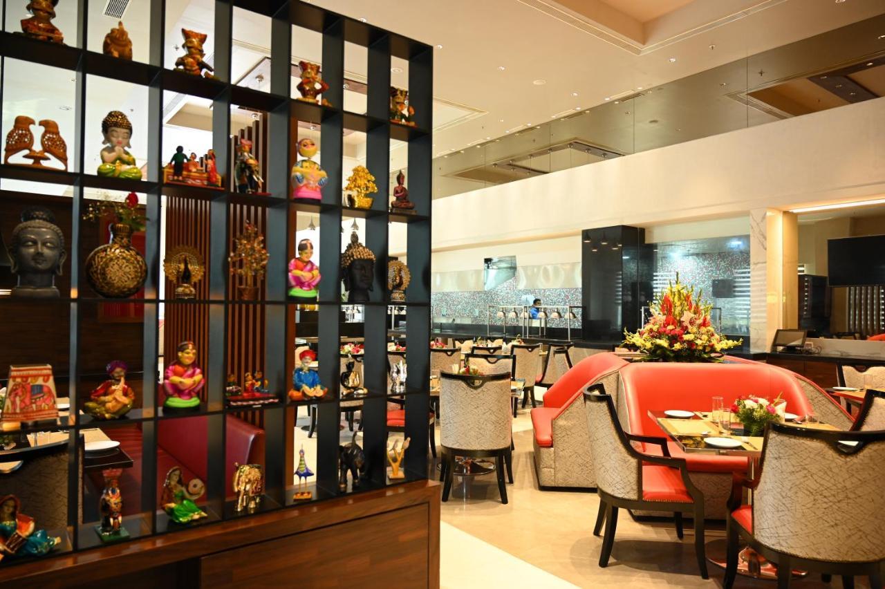 Manjeera Sarovar Premiere Hotell Rājahmundry Eksteriør bilde