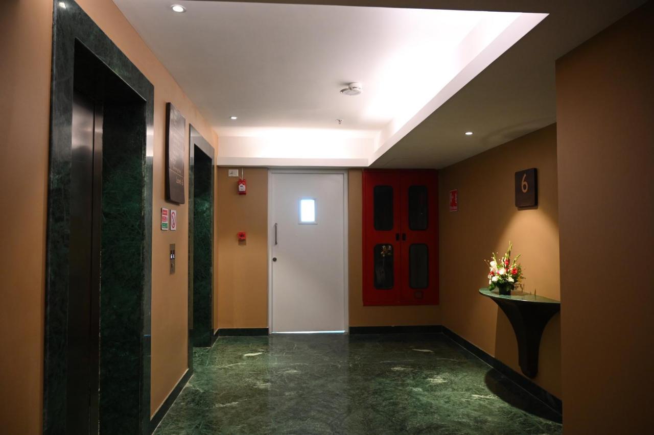 Manjeera Sarovar Premiere Hotell Rājahmundry Eksteriør bilde