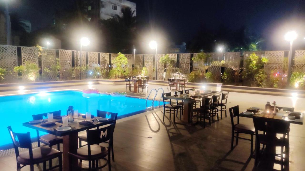 Manjeera Sarovar Premiere Hotell Rājahmundry Eksteriør bilde